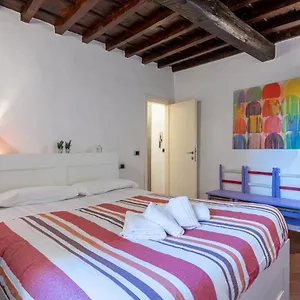  Appartamento Sant'ambrogio Colorful Italia